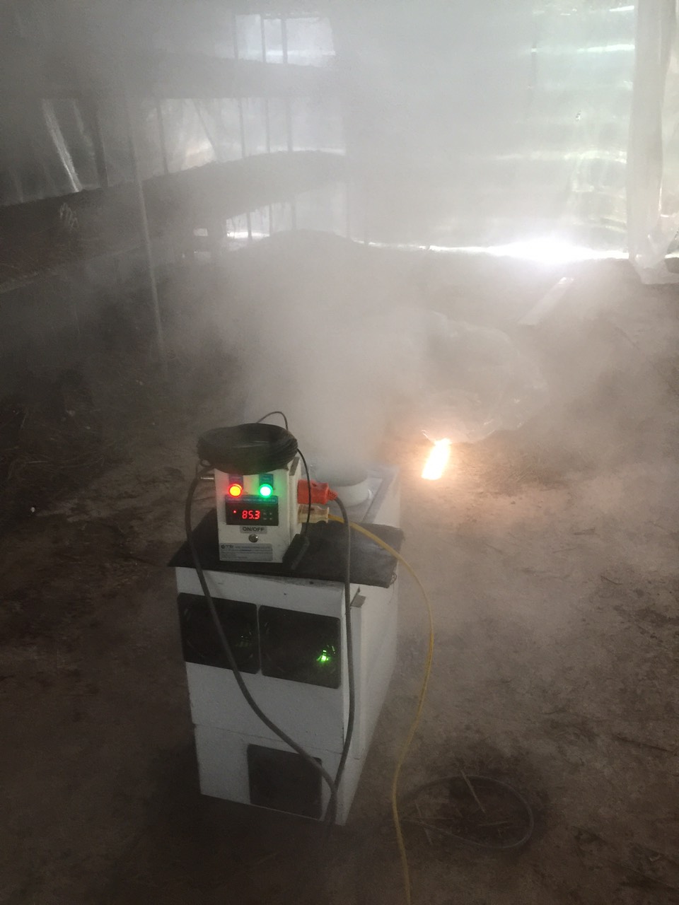 hình ảnh hệ thống máy phun sương tạo ẩm trong nuôi trồng nấm