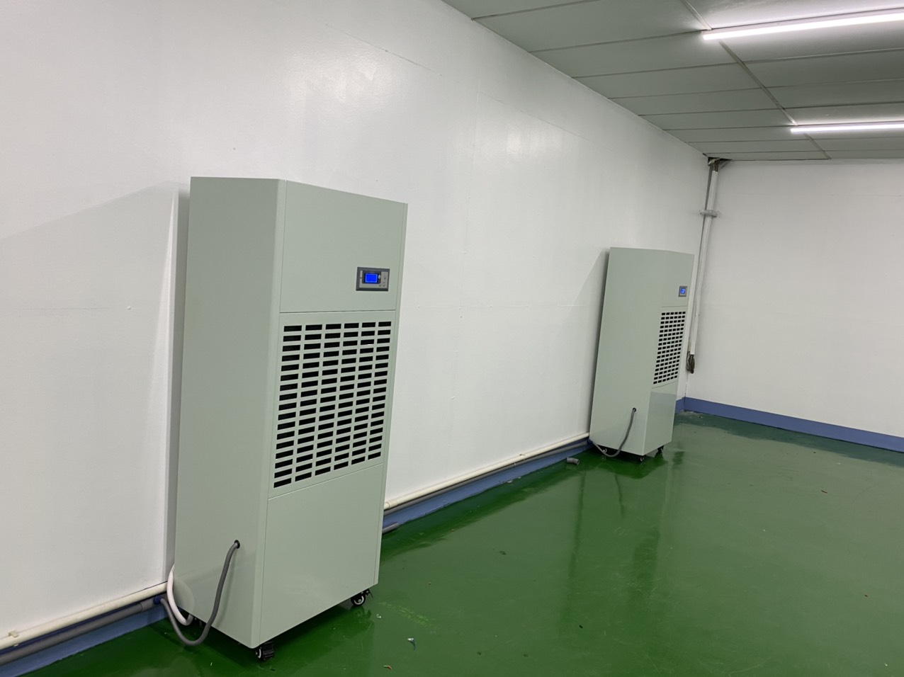 hình ảnh thực tế máy hút ẩm công nghiệp Dorosin DP-6.8D