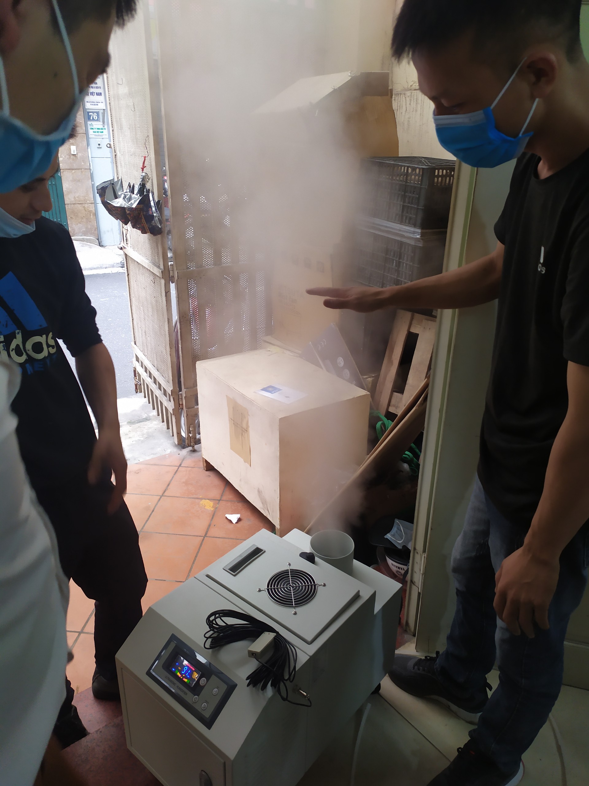 Máy tạo ẩm phun sương công nghiệp Mitsuta LT-UH09